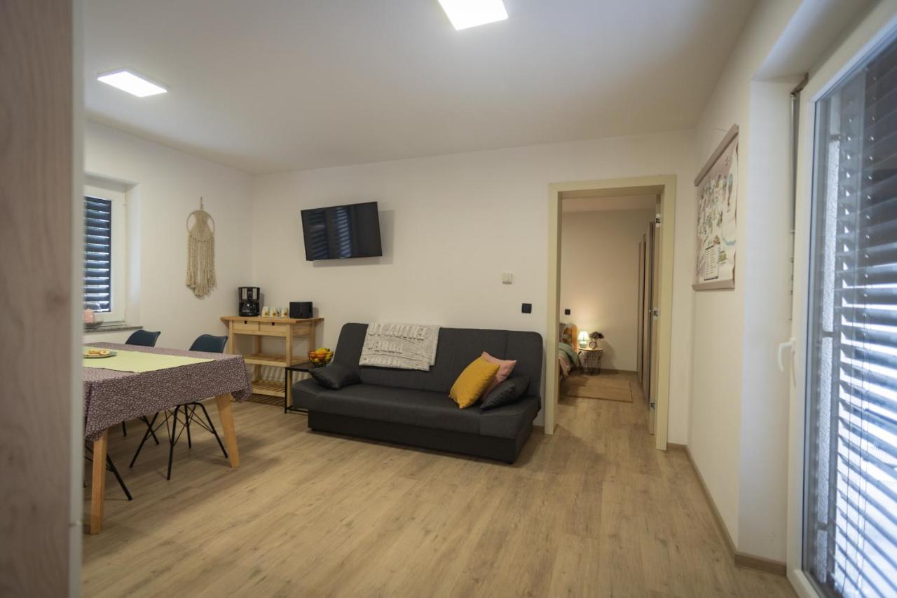 Cuckoo'S Alpine Nest Apartamento Lesce  Exterior foto
