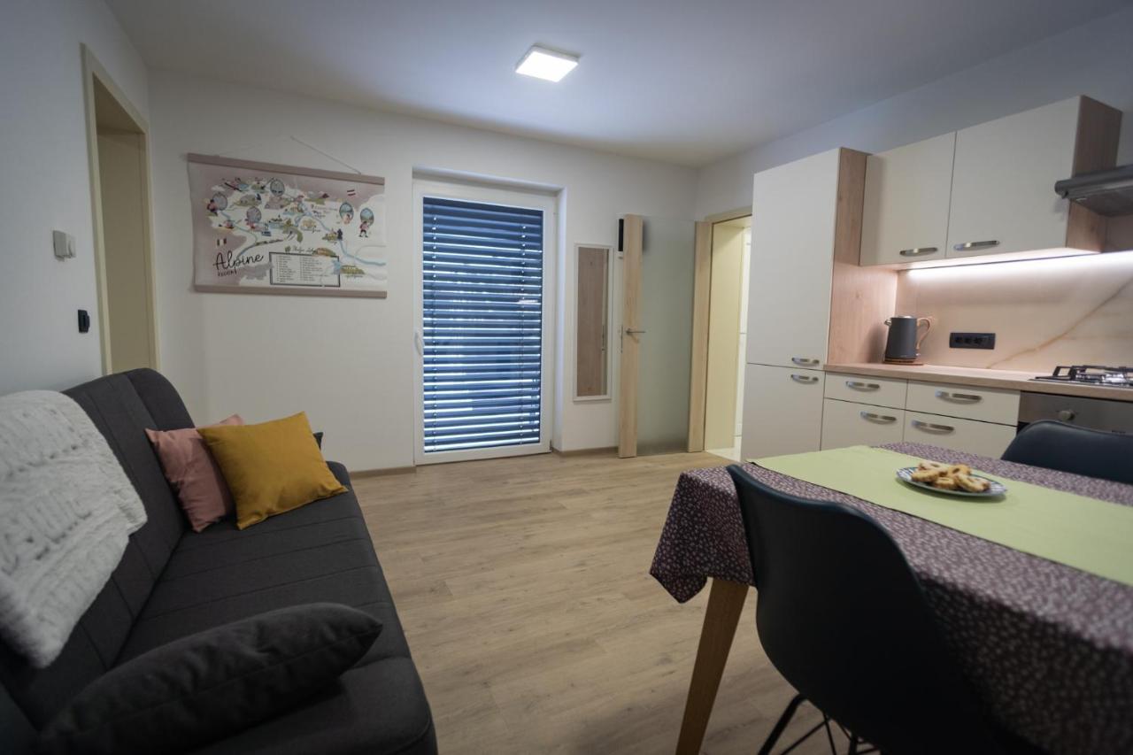 Cuckoo'S Alpine Nest Apartamento Lesce  Exterior foto