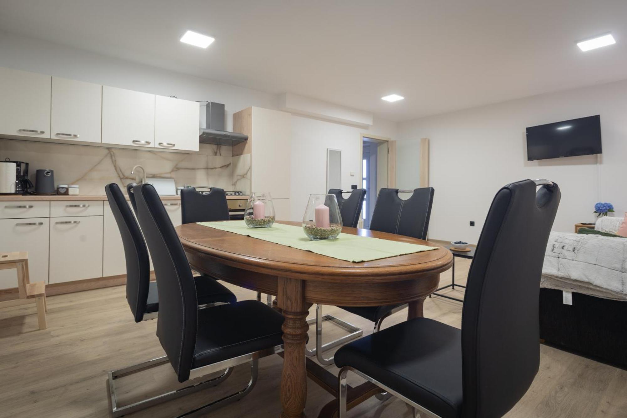 Cuckoo'S Alpine Nest Apartamento Lesce  Exterior foto