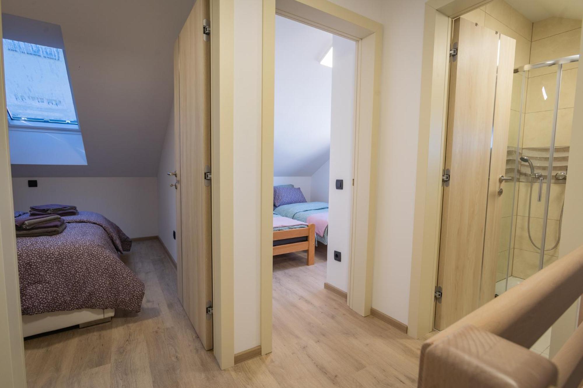 Cuckoo'S Alpine Nest Apartamento Lesce  Quarto foto
