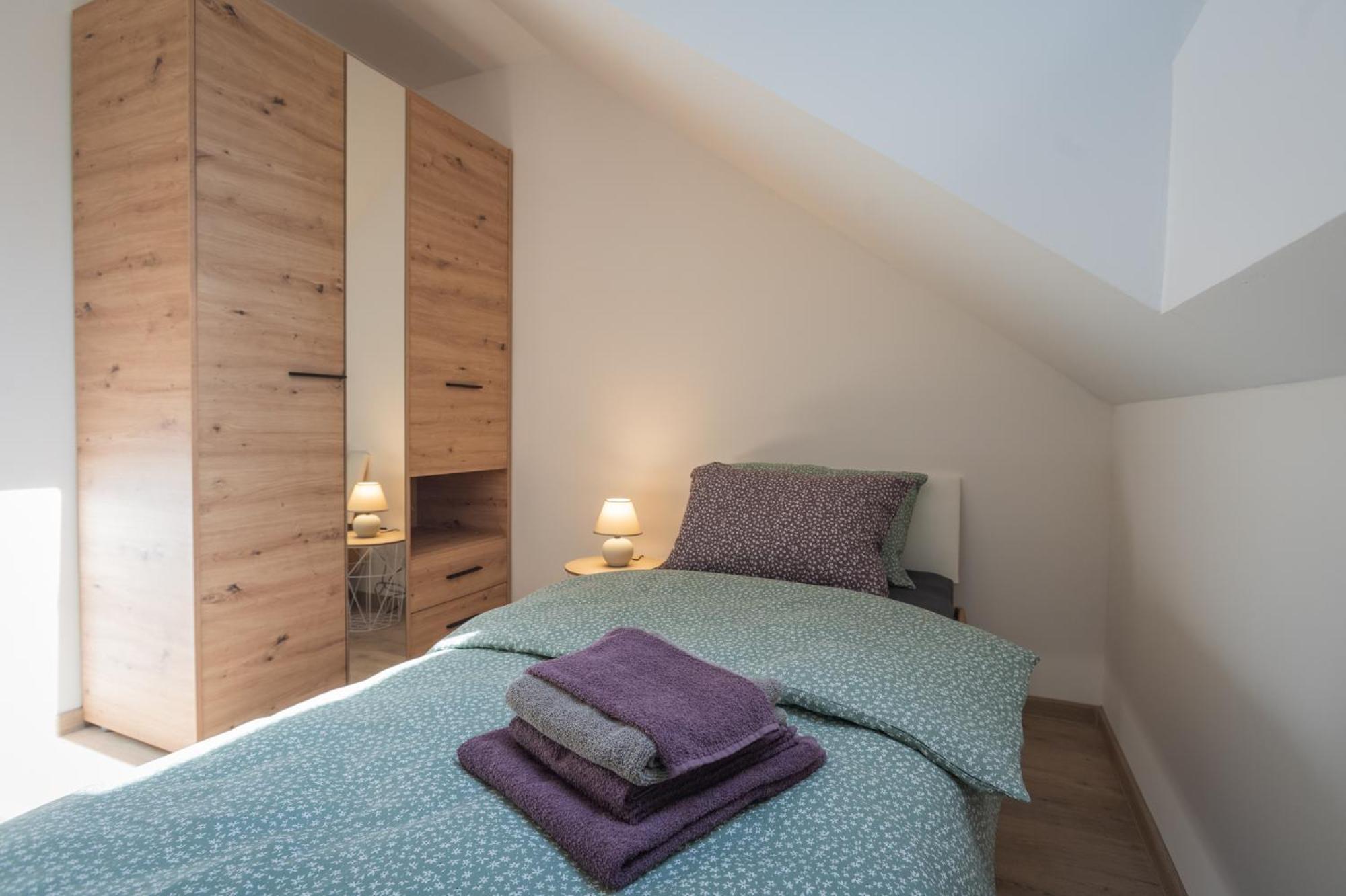 Cuckoo'S Alpine Nest Apartamento Lesce  Quarto foto